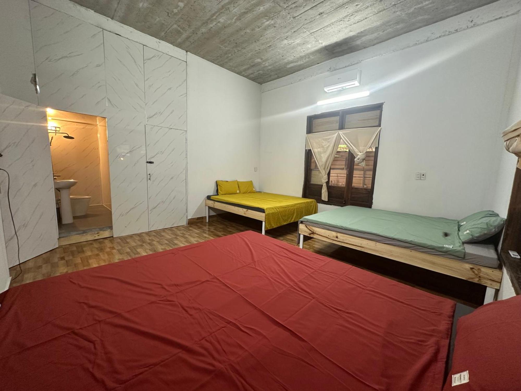 Retro Khe Sanh Aparthotel Lao Bao Room photo